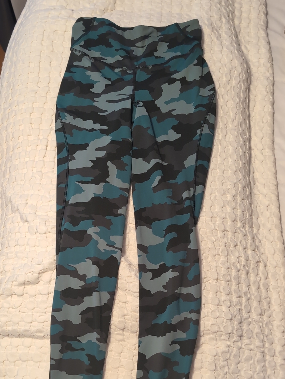 Lululemon Base Pace High Rise Tight 25" Camo Tidewater Teal Size 6